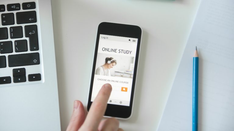 Mobile-Friendly สำคัญกับเว็บไซต์และการทำ SEO ยังไงบ้าง