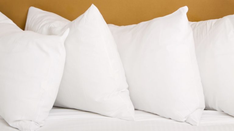 รีวิวการสั่งหมอนกับโรงงาน สำหรับคนเริ่มต้นทำแบรนด์หรือโรงแรมที่ต้องการใช้จำนวนมาก